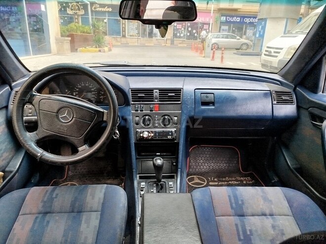 Mercedes C 180 1995, 276,543 km - 1.8 l - Bakı