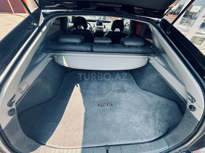 Toyota Prius-17