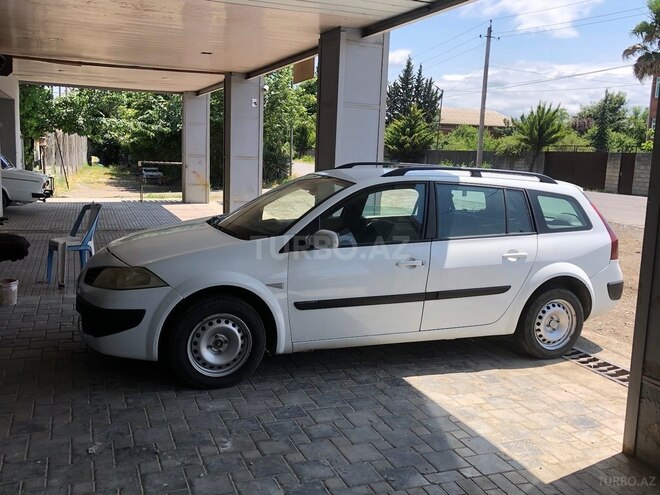 Renault Megane-2