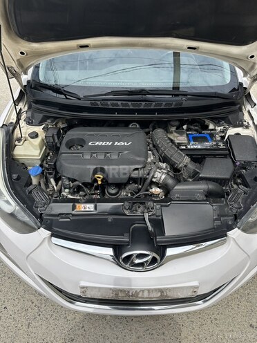 Hyundai Avante 2015, 249,000 km - 1.6 l - Bakı