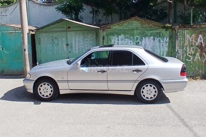 Mercedes C 200 1998, 366,000 km - 2.0 л - Bakı