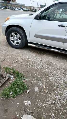 Toyota RAV4 2004, 200,000 km - 2.4 l - Bakı