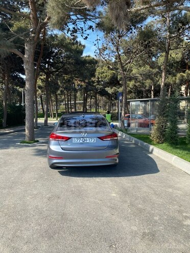 Hyundai Elantra 2018, 85,000 km - 2.0 l - Bakı