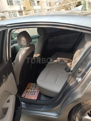Hyundai Elantra 2018, 85,000 km - 2.0 l - Bakı