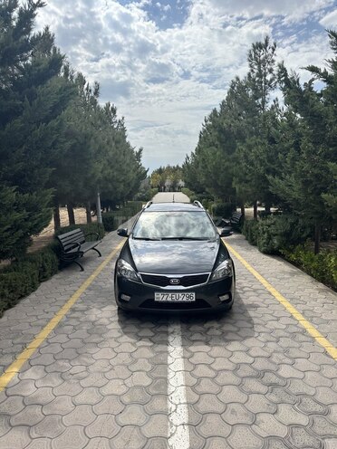 Kia  2011, 277,330 km - 1.6 l - Bakı