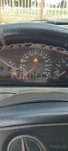Mercedes C 230 1997, 260,000 km - 2.3 l - Bakı