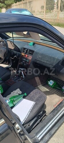 Mercedes C 230 1997, 260,000 km - 2.3 l - Bakı