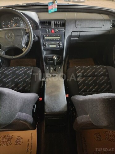 Mercedes C 180-11