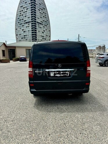 Mercedes Viano 2011, 290,000 km - 2.1 л - Bakı
