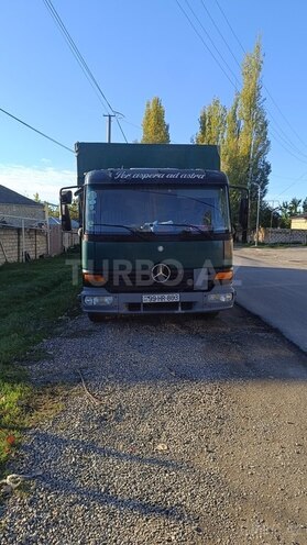 Mercedes Atego 818 2003, 476,500 km - 4.3 l - Quba
