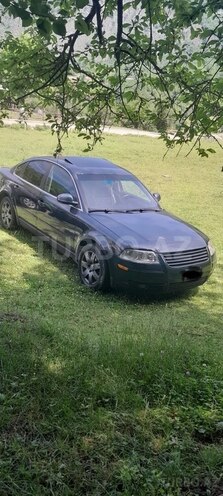 Volkswagen Passat 2004, 304,000 km - 1.8 л - Bakı