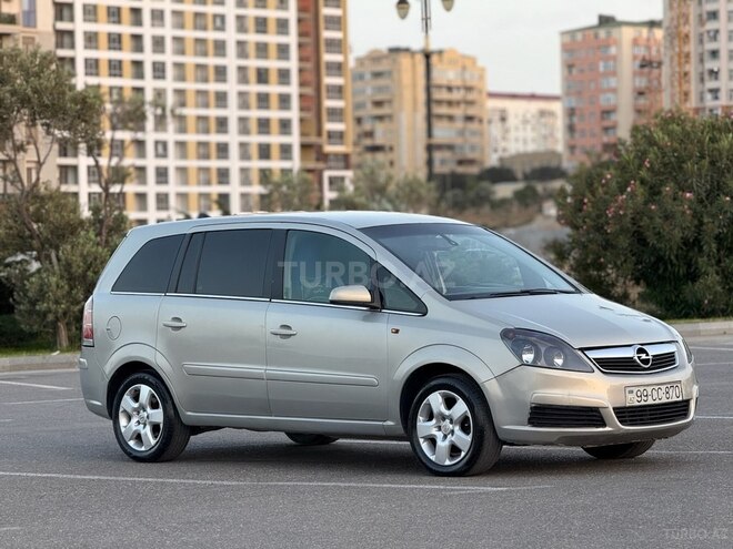 Opel Zafira 2005, 310,250 km - 2.2 l - Bakı