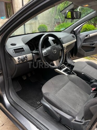Opel Astra 2008, 195,000 km - 1.4 л - Bakı