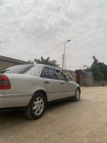 Mercedes C 180 1993, 223,555 km - 1.8 l - Bakı