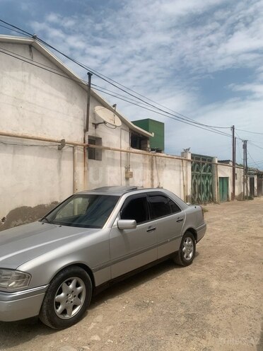 Mercedes C 180 1993, 223,555 km - 1.8 l - Bakı