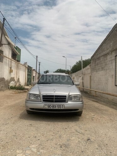 Mercedes C 180 1993, 223,555 km - 1.8 l - Bakı