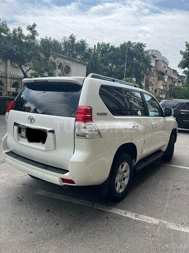 Toyota Land Cruiser Prado-3