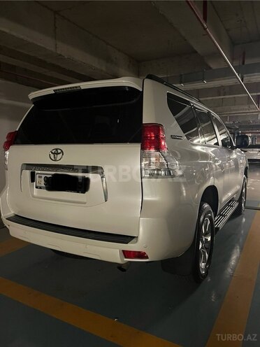 Toyota Land Cruiser Prado-6