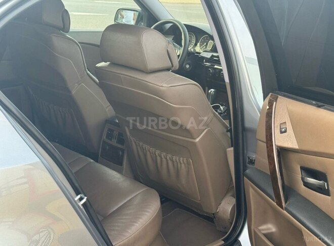 BMW 530-13
