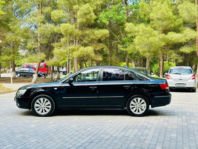 Hyundai Sonata-6