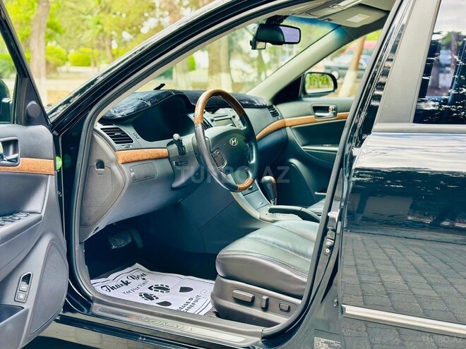 Hyundai Sonata-10
