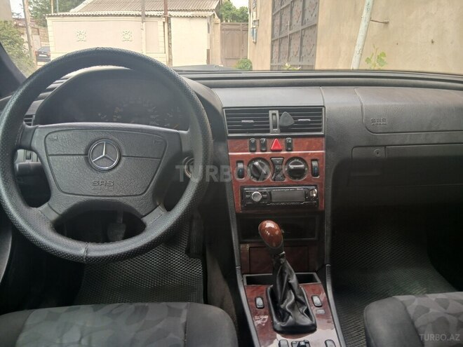 Mercedes C 220 d 1999, 411,601 km - 2.2 l - Bakı