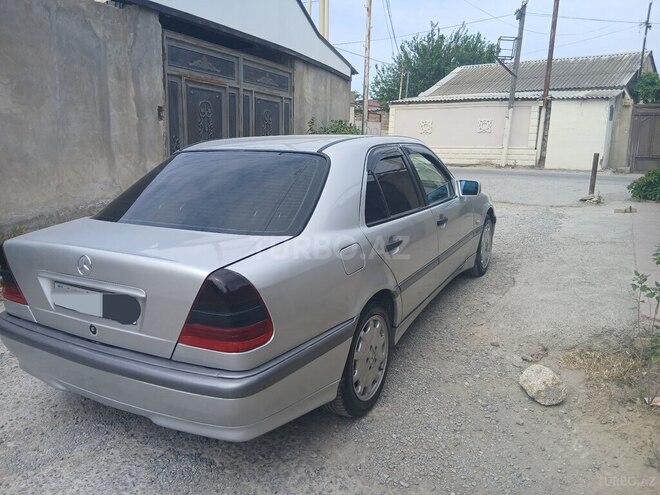 Mercedes C 220 d 1999, 411,601 km - 2.2 l - Bakı