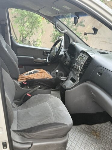 Hyundai H-1 2008, 400,000 km - 2.5 l - Bakı