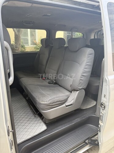 Hyundai H-1 2008, 400,000 km - 2.5 l - Bakı