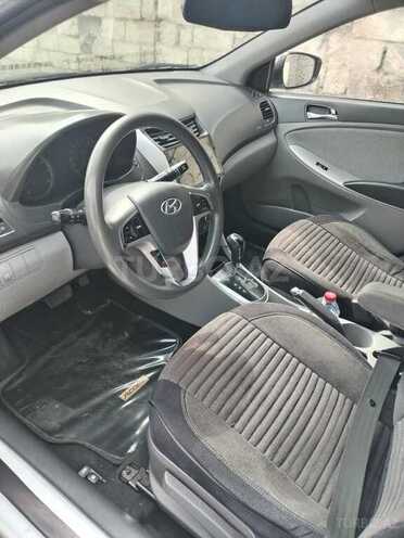 Hyundai Accent 2013, 215,000 km - 1.6 l - Bakı