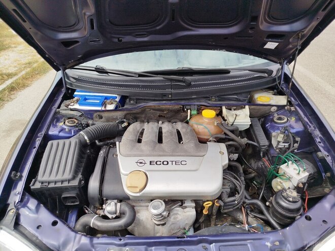 Opel Vita 1996, 96,000 km - 1.4 л - Bakı