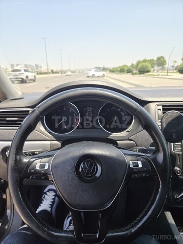 Volkswagen Jetta 2017, 115,411 km - 1.4 л - Bakı