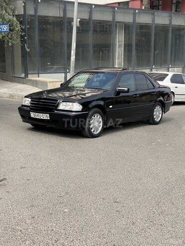 Mercedes C 240 1999, 121,210 km - 2.4 l - Bakı