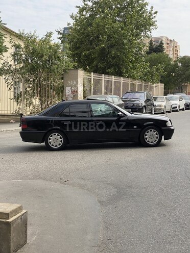 Mercedes C 240 1999, 121,210 km - 2.4 l - Bakı
