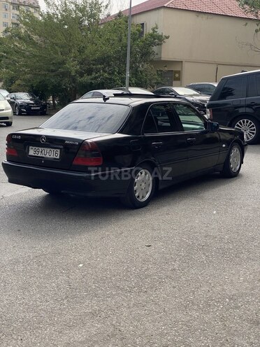 Mercedes C 240 1999, 121,210 km - 2.4 l - Bakı