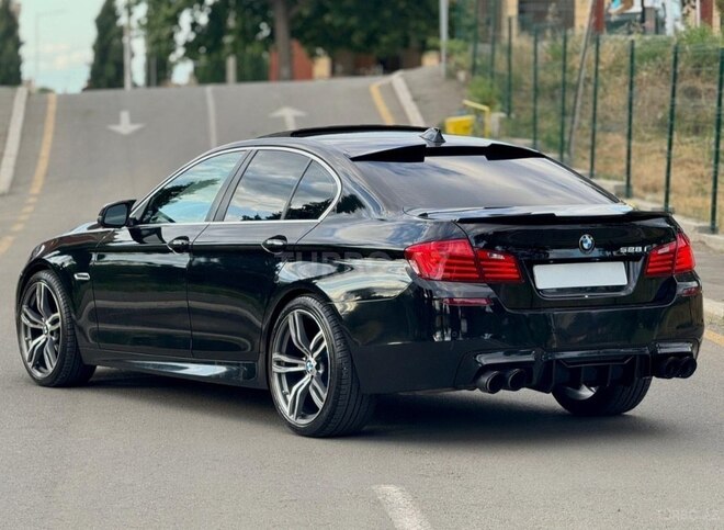BMW 528 2015, 246,000 km - 2.0 l - Gəncə