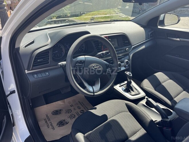 Hyundai Elantra 2019, 39,429 km - 2.0 л - Şəki