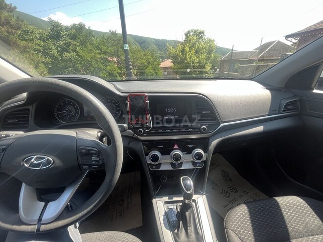 Hyundai Elantra 2019, 39,429 km - 2.0 л - Şəki