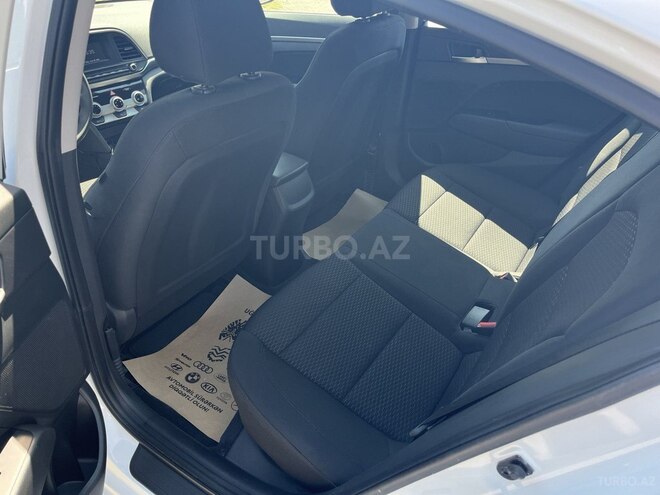 Hyundai Elantra 2019, 39,429 km - 2.0 л - Şəki