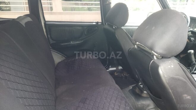 Chevrolet Niva 2005, 147,542 km - 1.7 l - Qazax