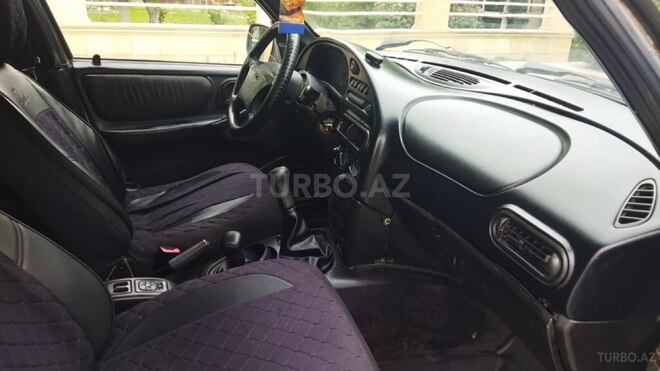 Chevrolet Niva 2005, 147,542 km - 1.7 l - Qazax