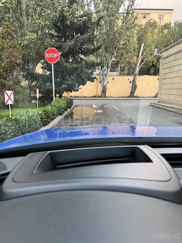 Audi A6-10