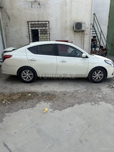 Nissan Sunny 2014, 224,000 km - 1.5 л - Bakı