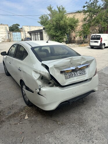 Nissan Sunny 2014, 224,000 km - 1.5 л - Bakı