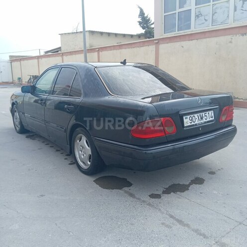 Mercedes E 220 d 1998, 213,546 km - 2.2 л - Bakı