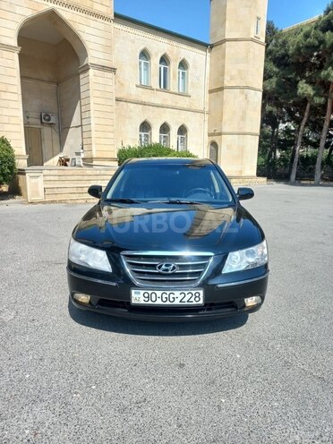 Hyundai Sonata-1