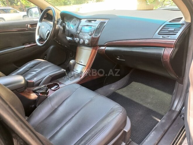 Hyundai Sonata-19