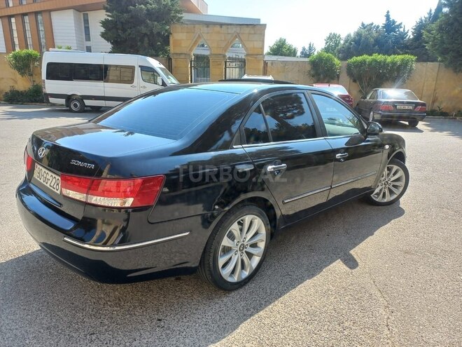 Hyundai Sonata-6