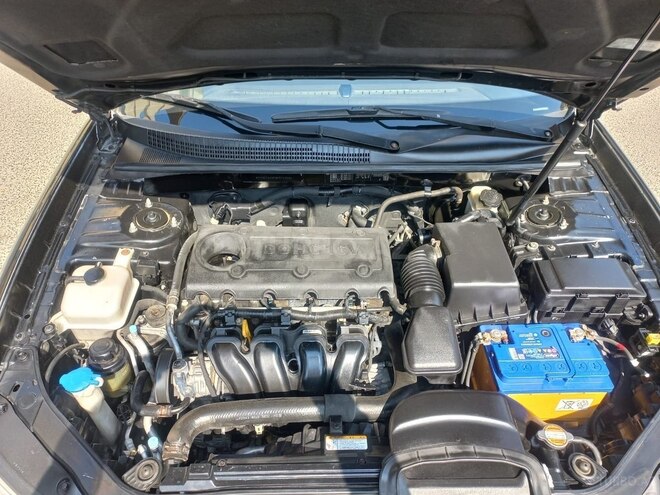 Hyundai Sonata-10