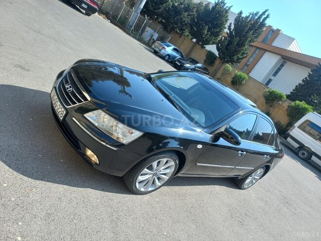Hyundai Sonata-16